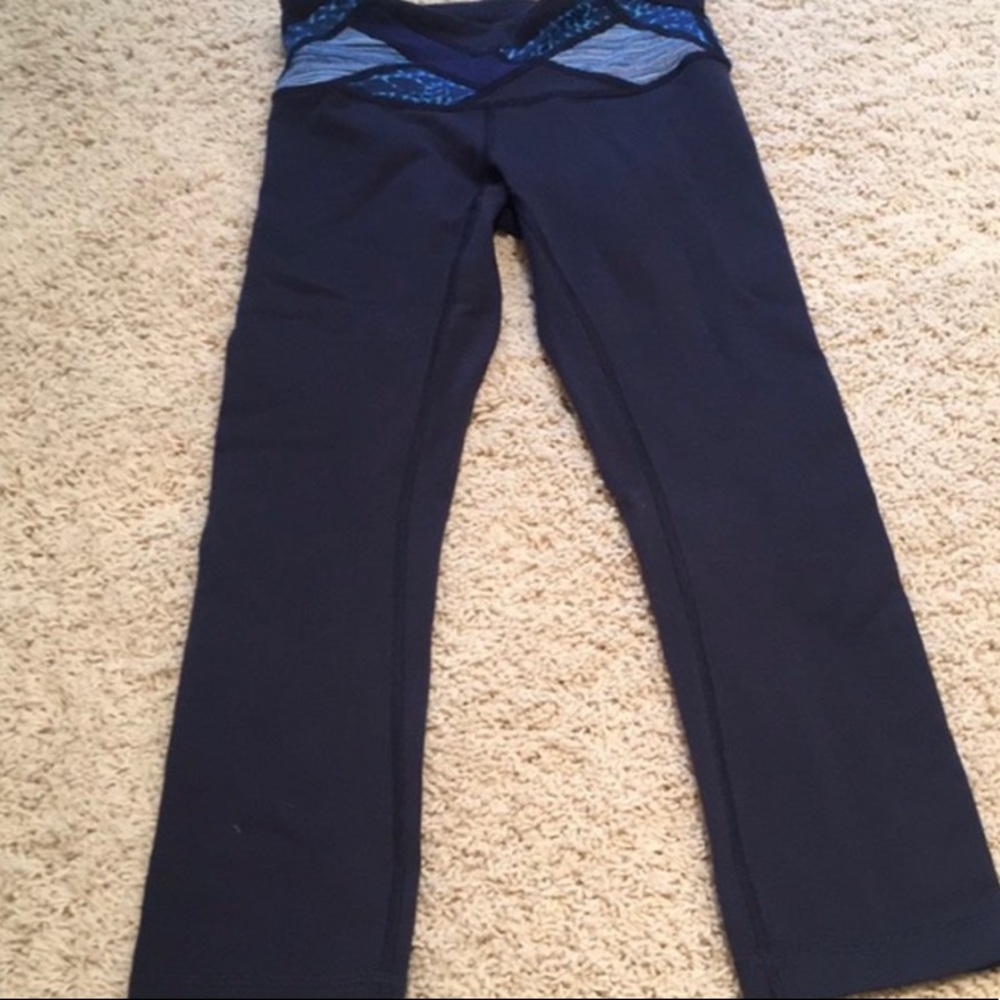 Navy blue yoga pants from lululemon